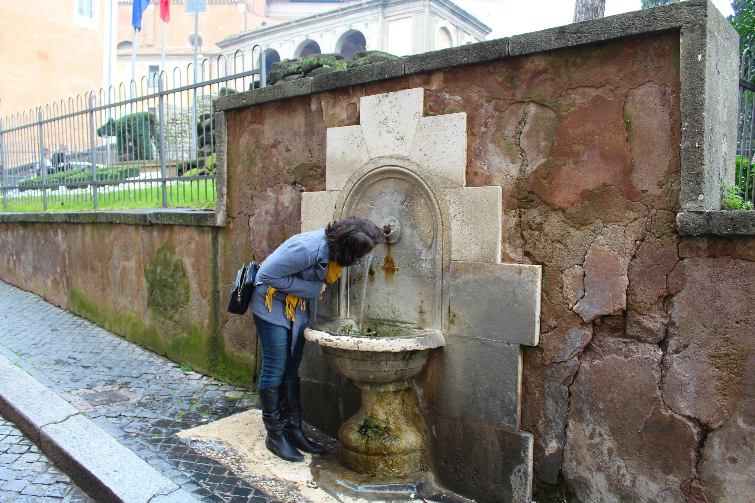 The Italian Drinking Fountain - La Fontanella Italiana