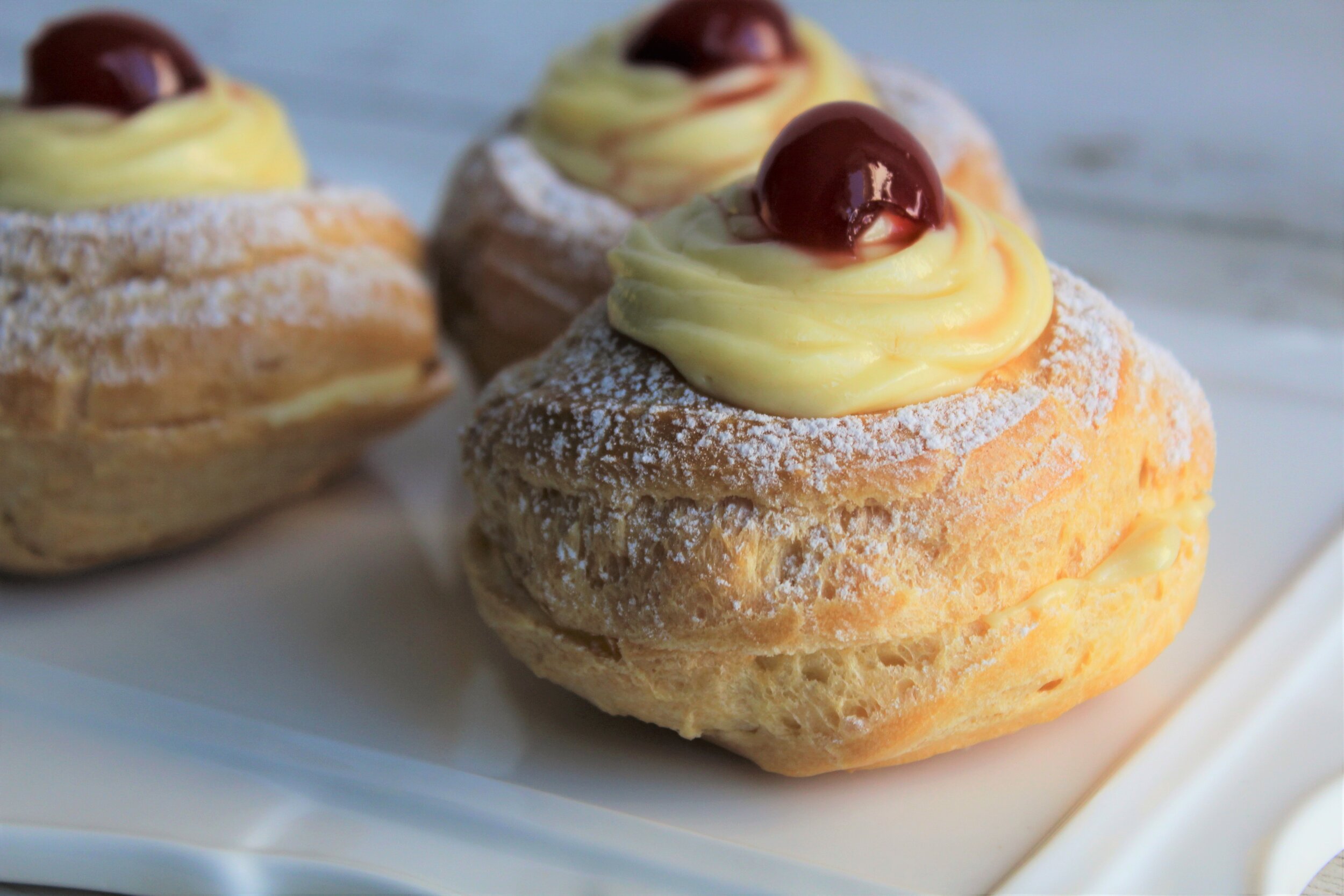 Italian Pastry - Zeppole di San Giuseppe