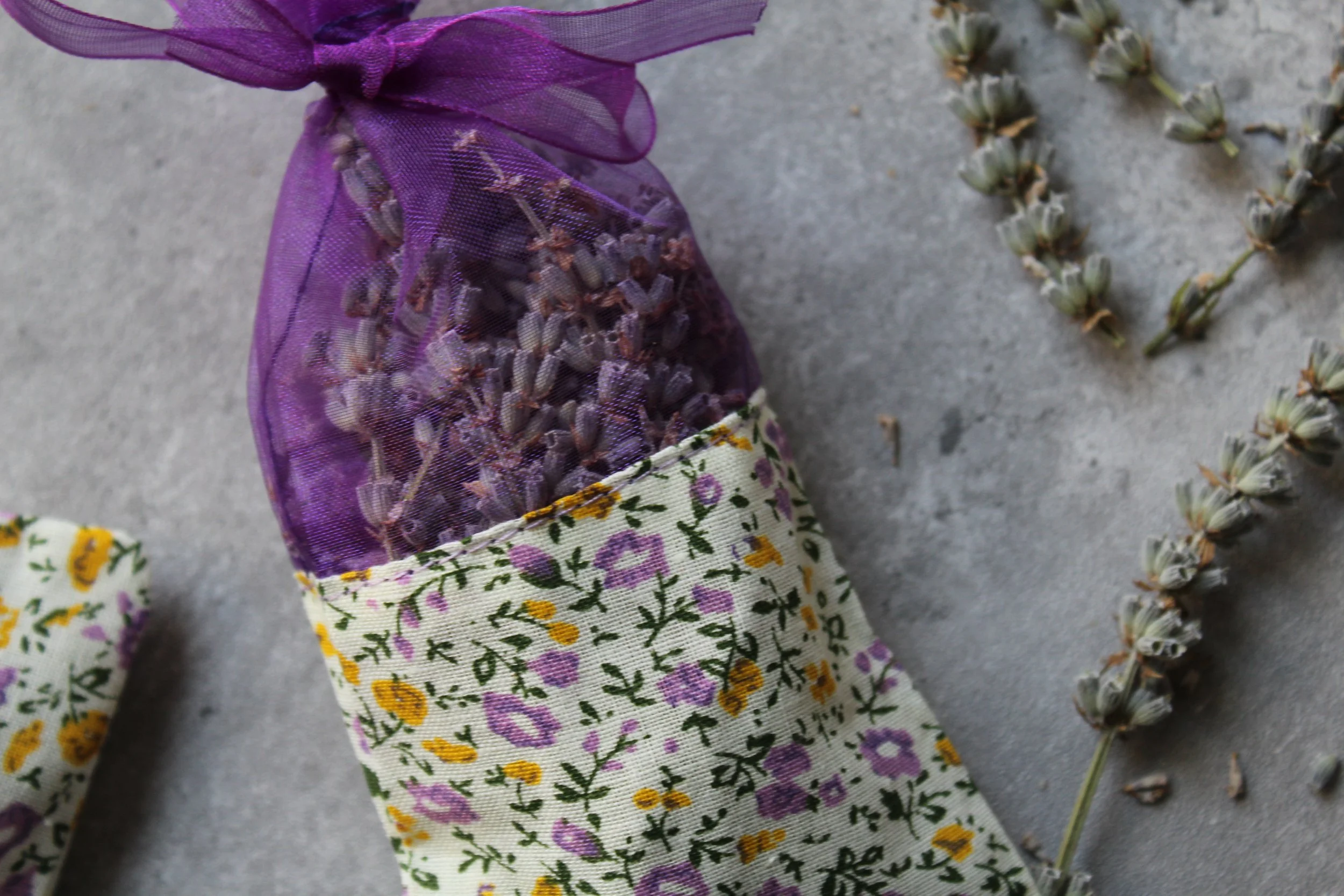 DIY Lavender Sachet Gifts