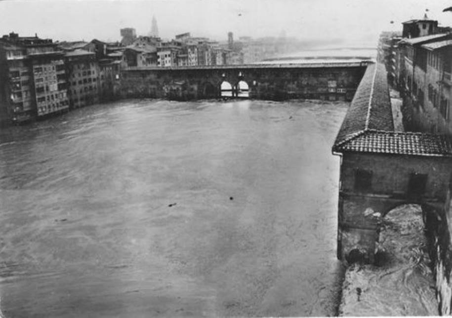 Ponte Vecchio during the flood in 1966