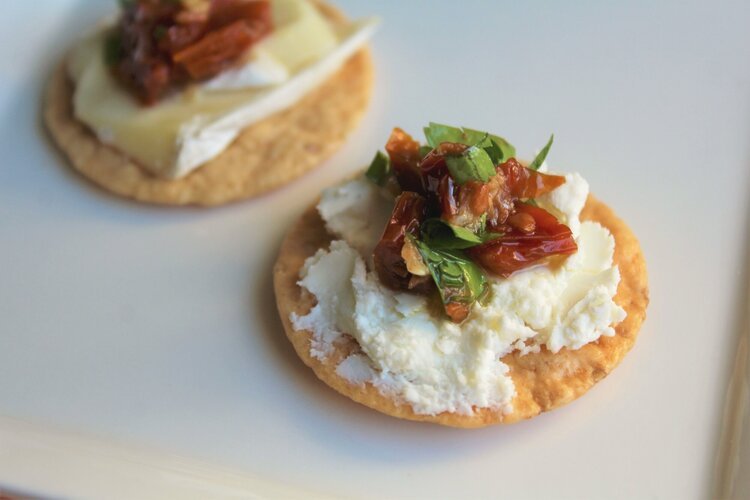 Sundried Tomato Topping for crackers or crostini