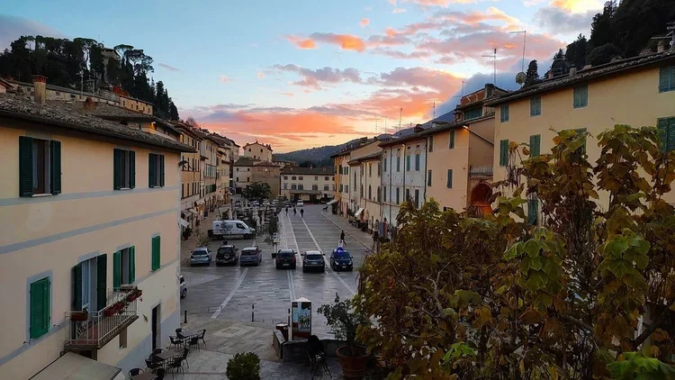 Must See Hill towns of Tuscany - Cetona - Photographed