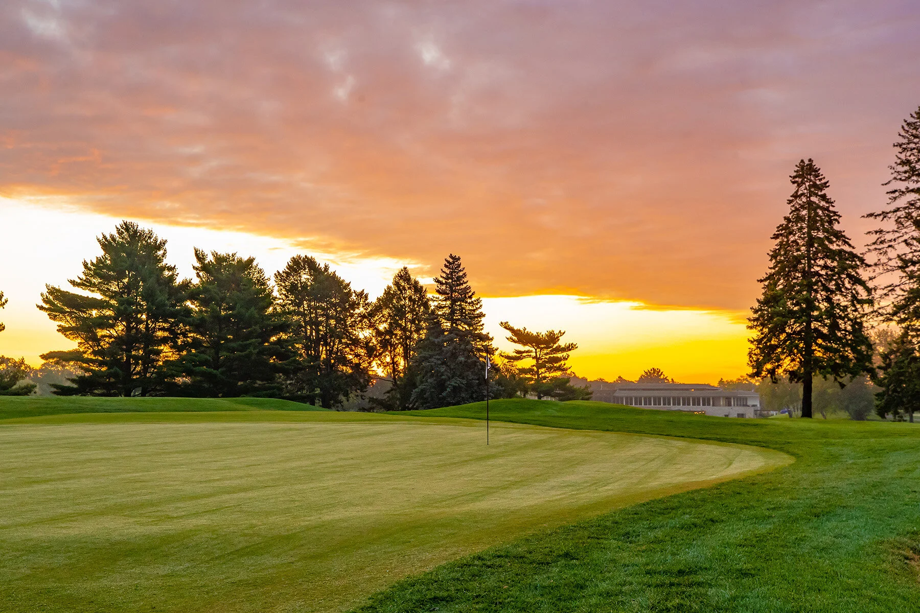 Splendor | Minneapolis Golf Club Photographer