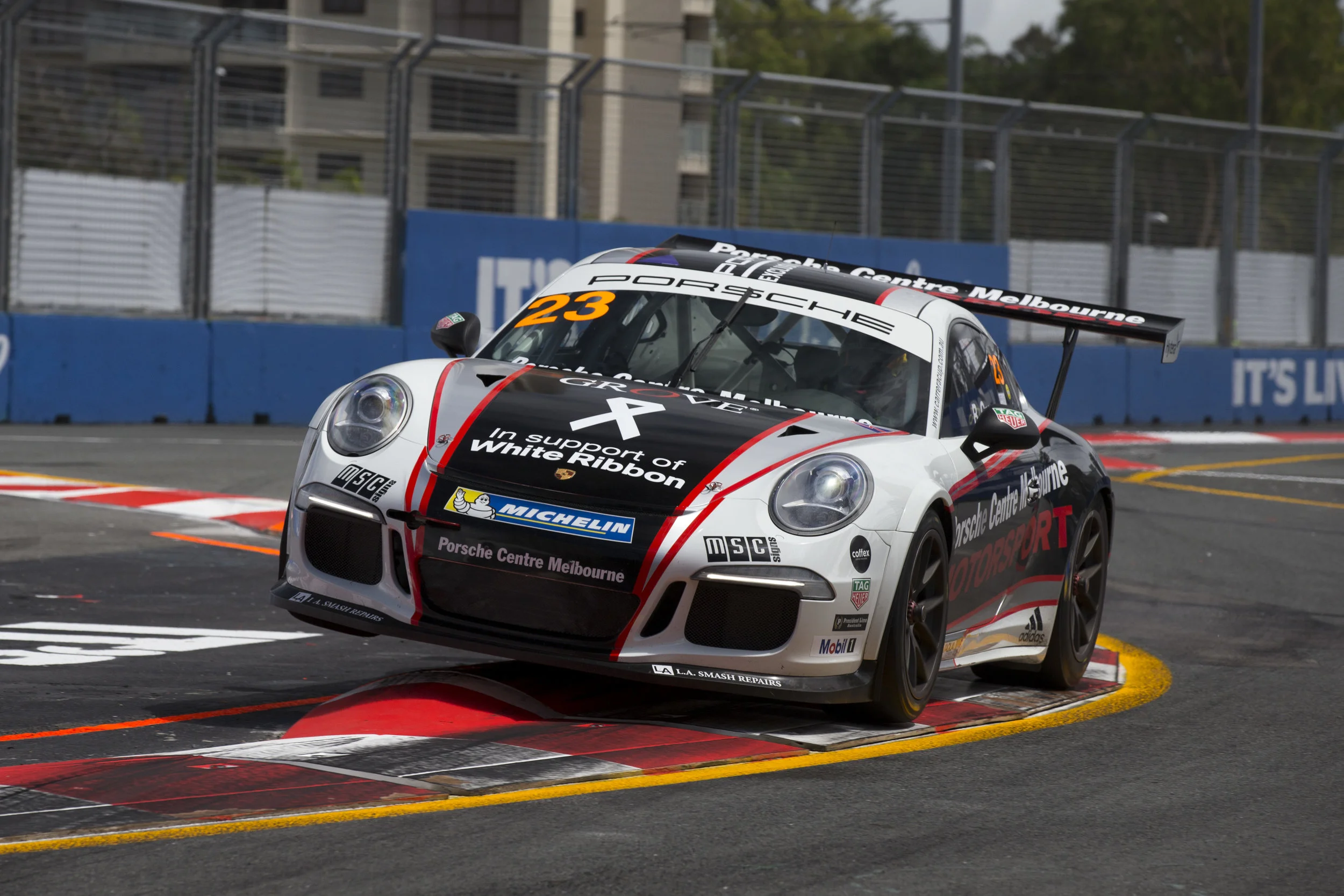 p23-Grove-CarreraCup-R8-2017-0294.jpg