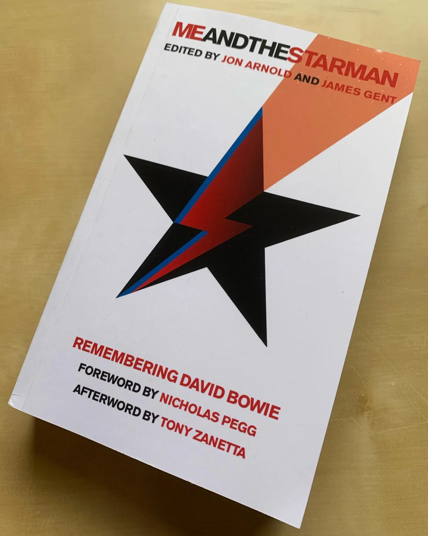 Remembering David Bowie - ME AND THE STARMAN