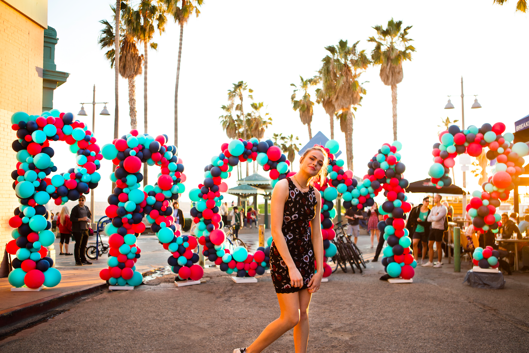  One year prior, we discovered that the act of asking someone to prom had become a phenomenon. Inspired by the "promposal" movement, we developed our "Ultimate Promposal" campaign and platform that created a seamless connection between Men's Wearhous