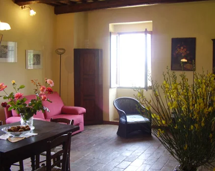 1S_livingroom2.jpg