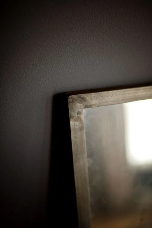  Close up of the Angle Iron Frame and coloring 