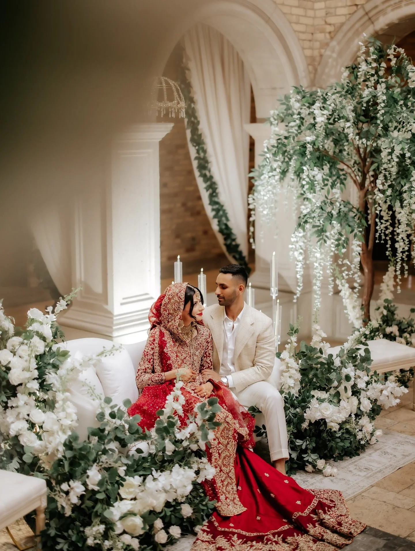 A classy love story ~ Hira &amp; Shahzer ❤️ #weddingphotography