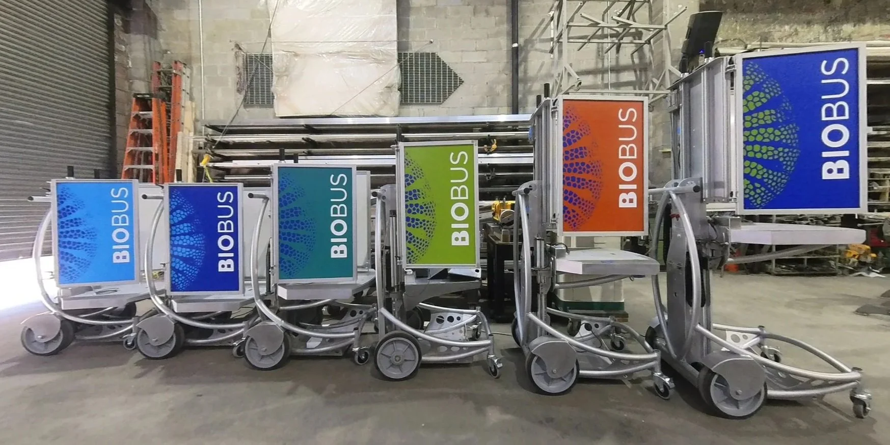 MOBILE MICROSCOPE STATIONS