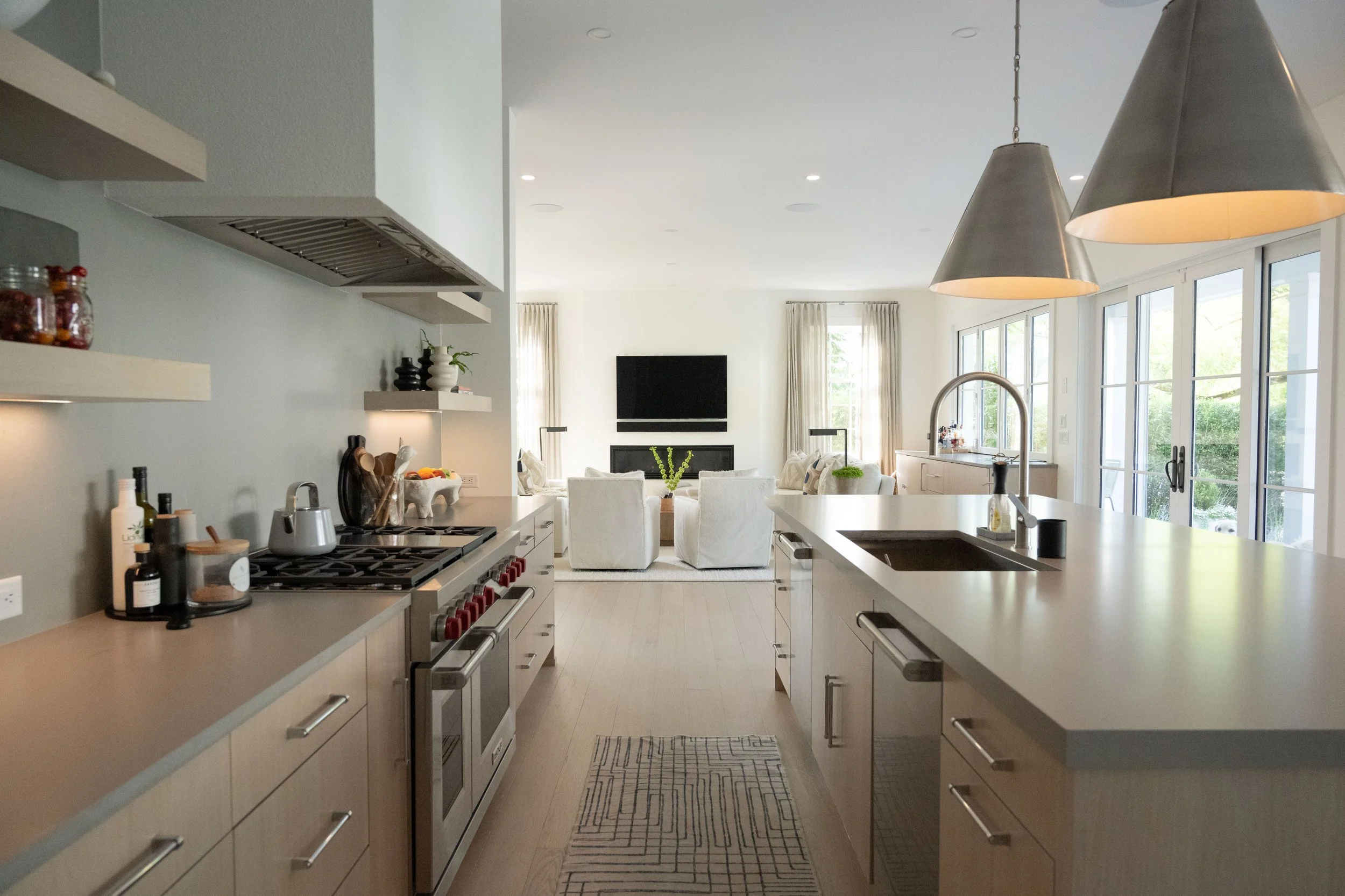 08055Cottage_Edgartown.jpg