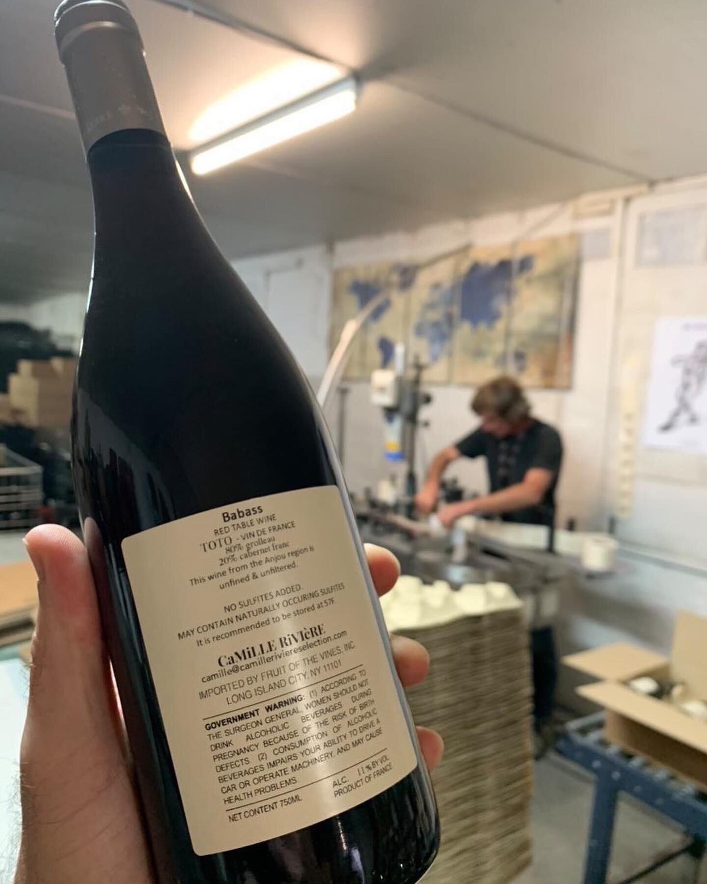 @lesvignesdebabass arriving soon (ETA 11/01 🇺🇸): 2021 had super low yields, so S&eacute;bastien &amp; Agn&egrave;s had to buy some grolleau from a neighbor.  It's the first time he has ever had to do this!  There was a total production of 100 cases