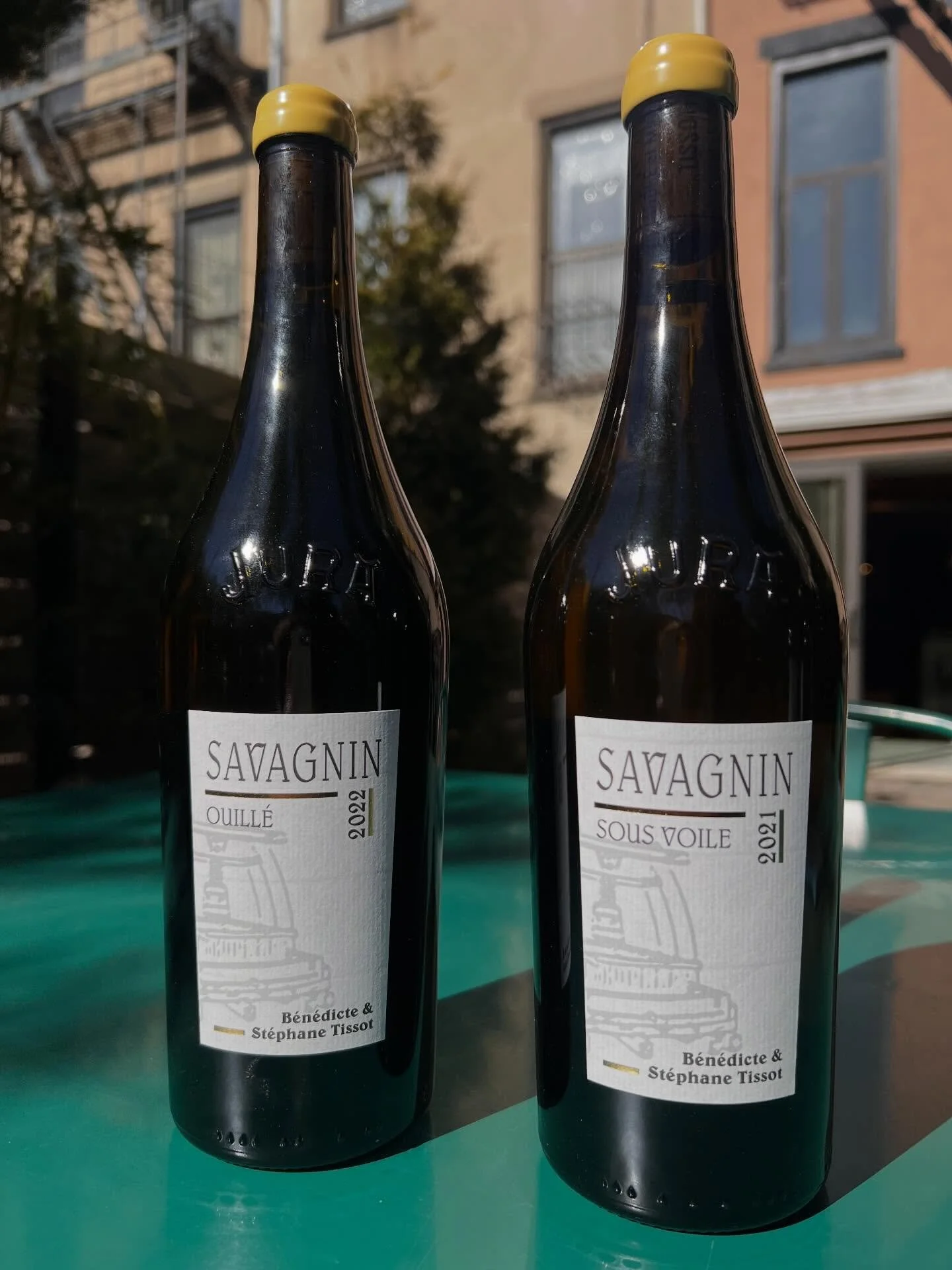 Spring is on, and today we are showering NYC with #StephaneTissot &amp; @cidrerieduvulcain 🤩⚡️☀️.

> La Lande Foye Cider 🍎 2022: a blend of bittter &amp; bittersweet and acidulous apples.

> Comment! Perry 🍐 2022: end-of-season varieties (la