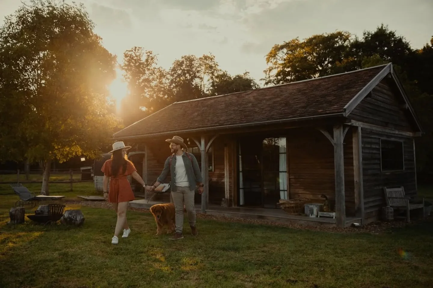 &quot;L'odeur du bois, la magie du chalet&quot;

✨ D&eacute;couverte d'un lieu o&ugrave; le temps semble suspendu&hellip;
Imaginez un chalet en bois nich&eacute; au c&oelig;ur de la nature, o&ugrave; chaque mur raconte une histoire et chaque pi&egrav