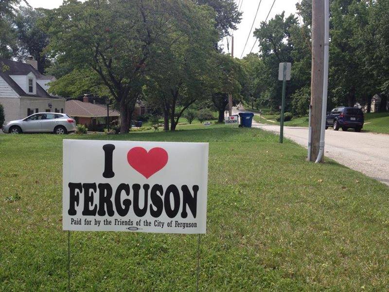 A photo from iloveferguson.com of an “I ❤ Ferguson” lawn sign.