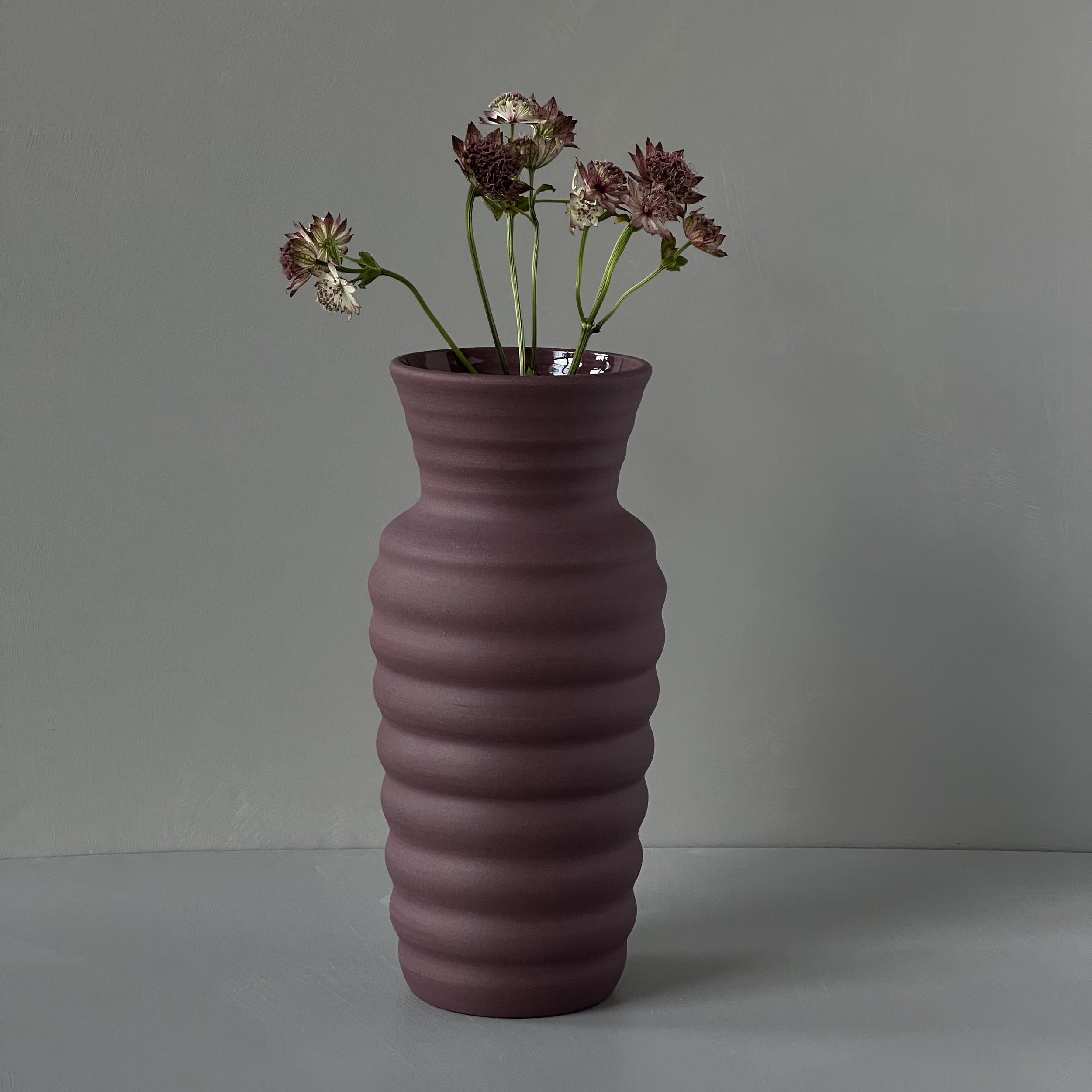 classic form # 5, eggplant