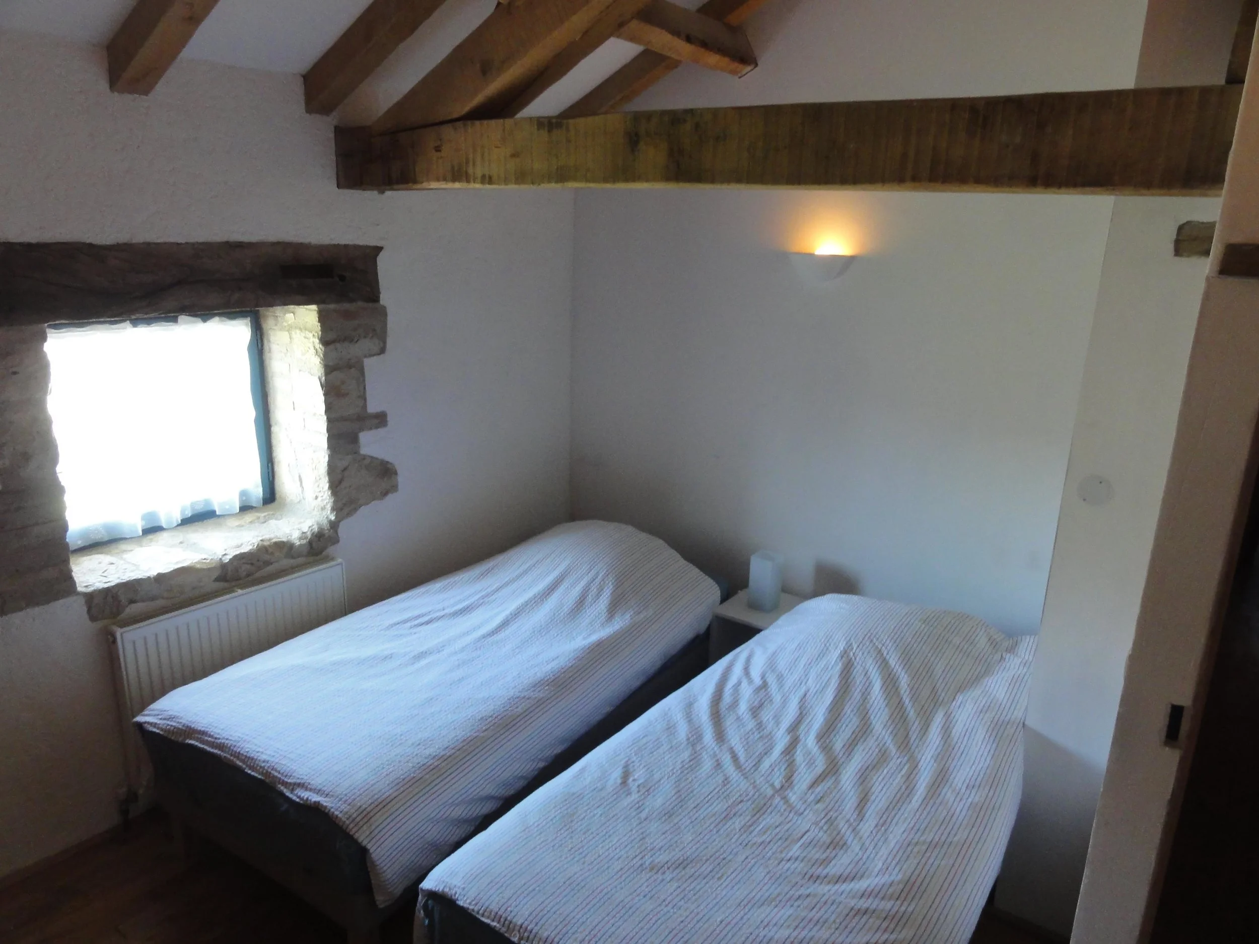 16 gite bed 2.jpg
