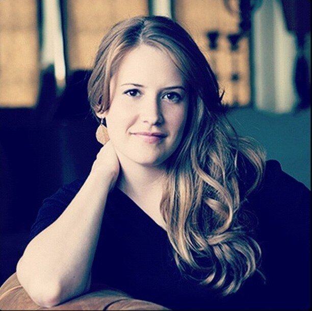 My first headshot for my new interior design business.  Circa 2010.⁠
⁠
Why does 10 years simultaneously feel like not that long ago but also forever ago?⁠
⁠
Kinda like last week.⁠
⁠
PS - I still have those earrings.