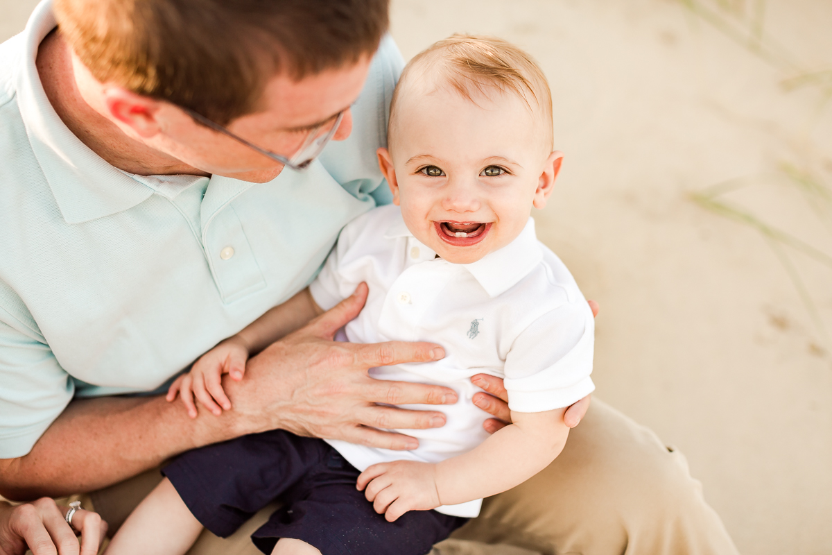 Virginia-Beach-Family-Photographer-4.jpg