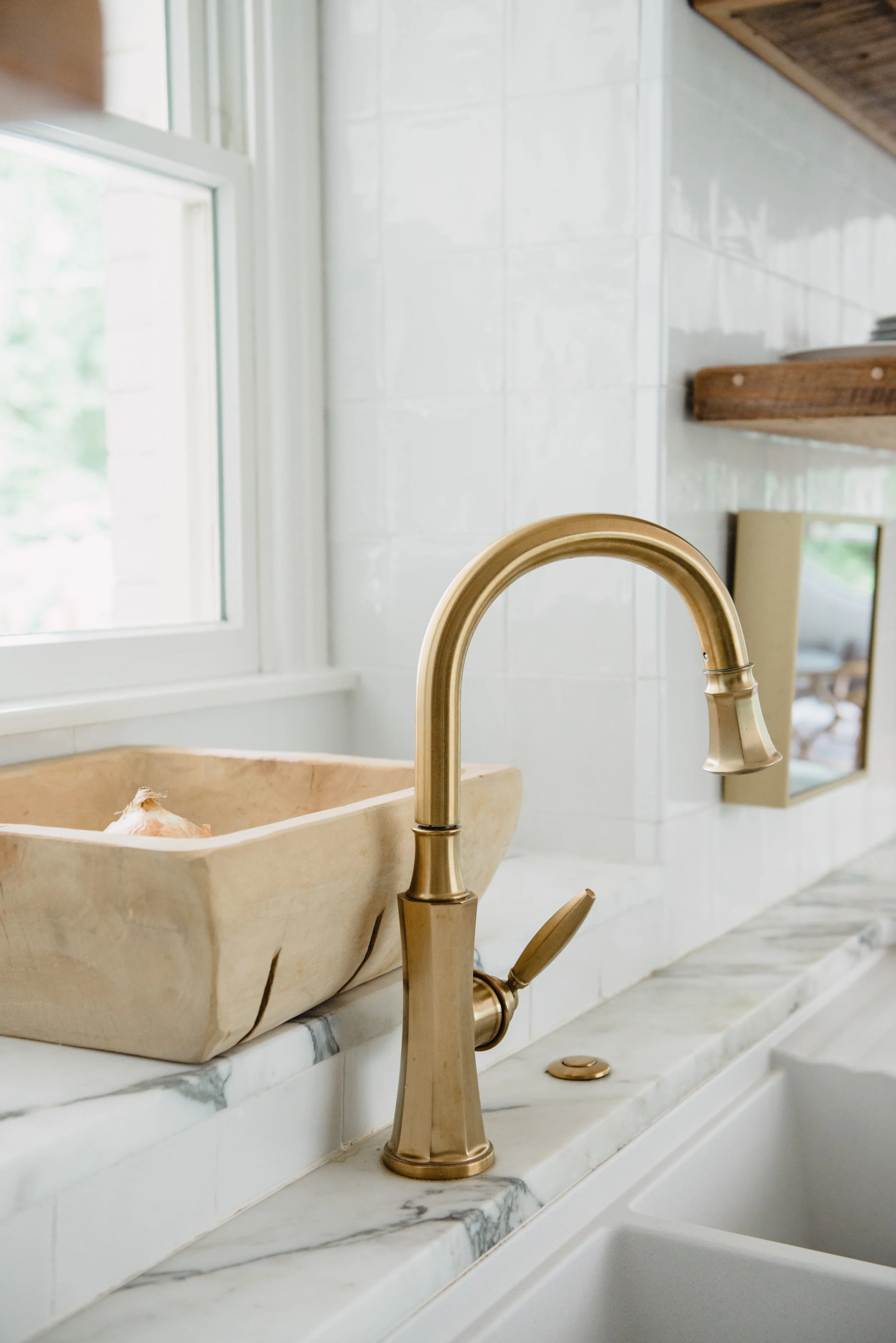 Old Leeds Lane — Slate Barganier Building