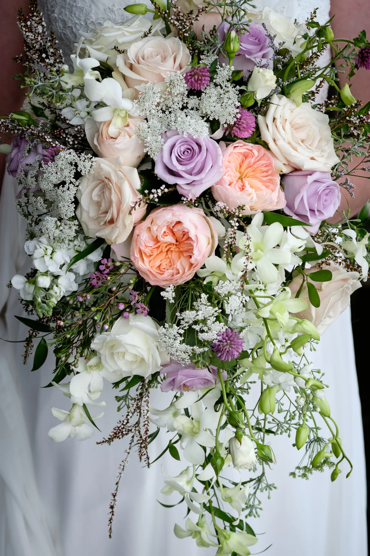 Rustic wedding bridal bouquet, flowers.