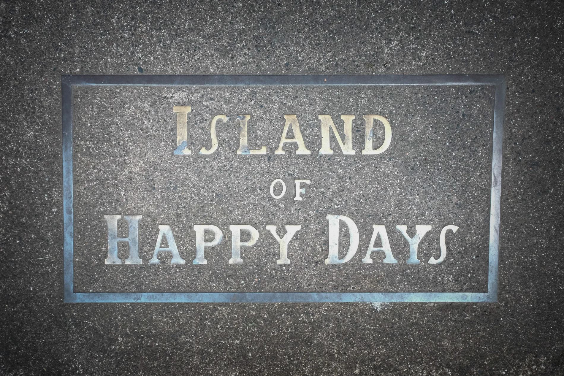 Island of happy days, Stout's Island Lodge.