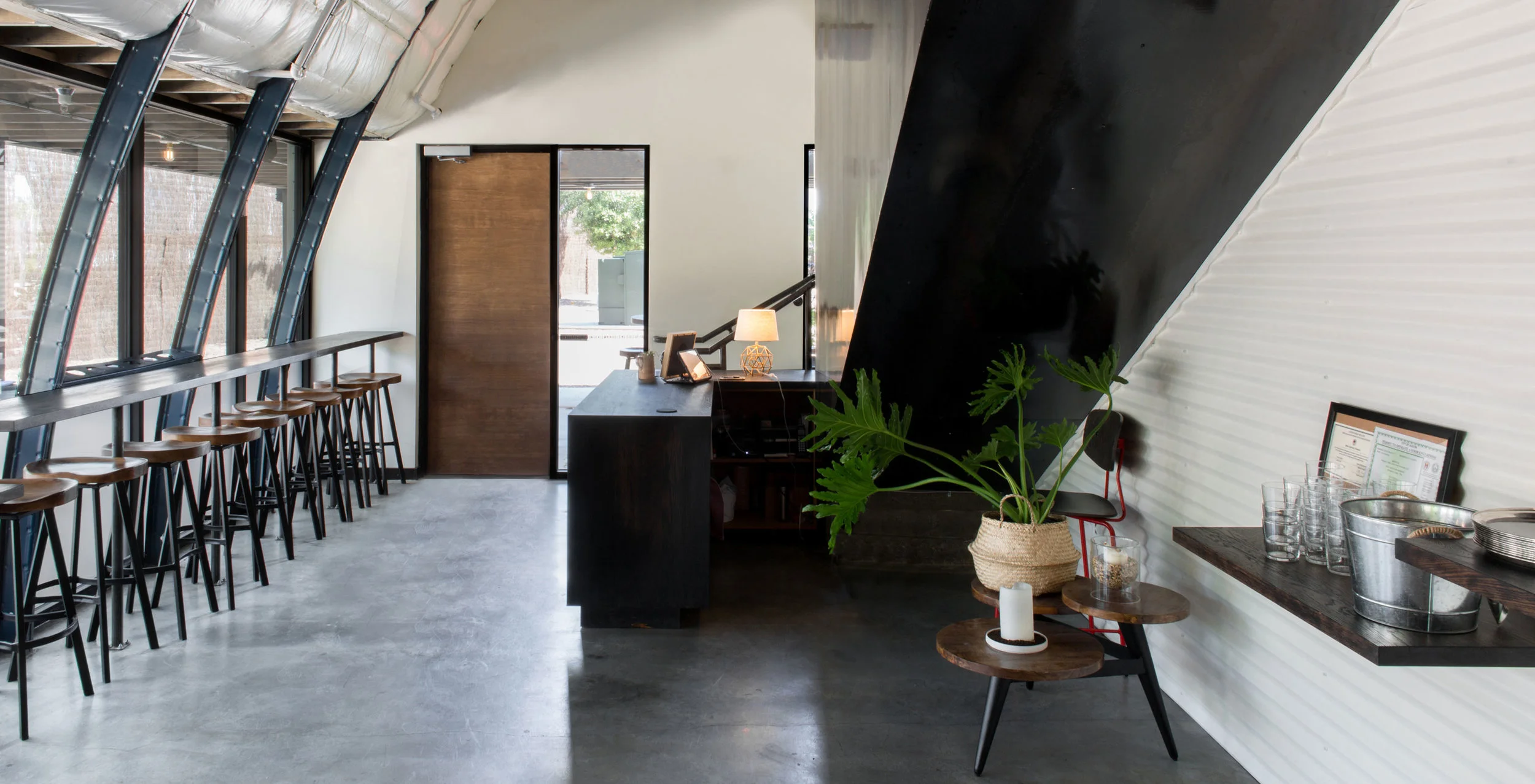 DesignHound_BrewersTable-11.jpg