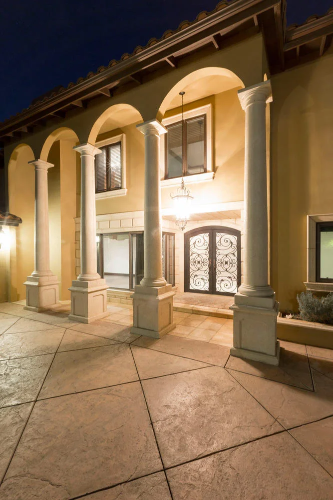5061 Gaviota Ave Los Angeles-large-002-2-Front Entrance-667x1000-72dpi.JPG