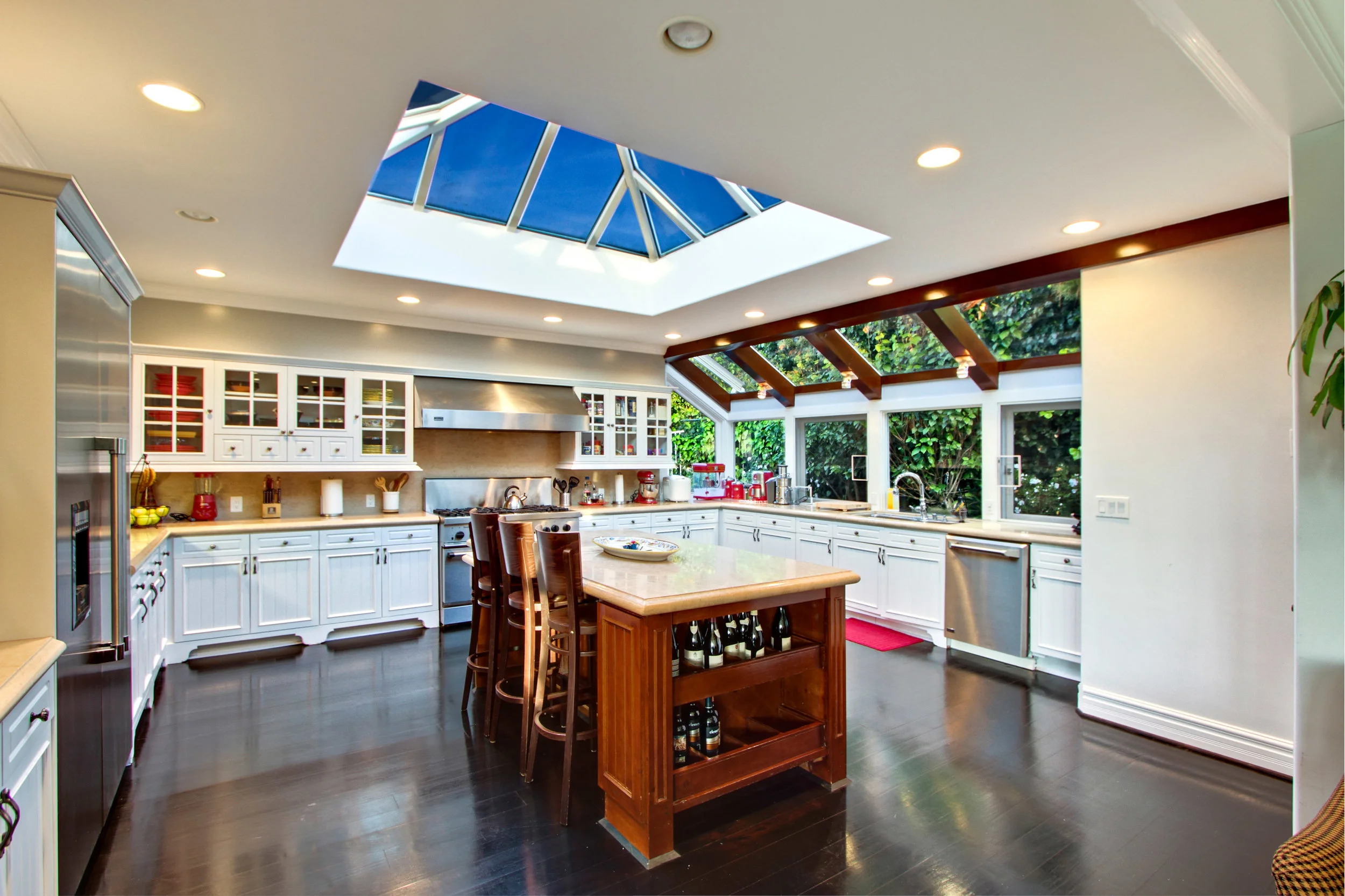 Kitchen1.JPG