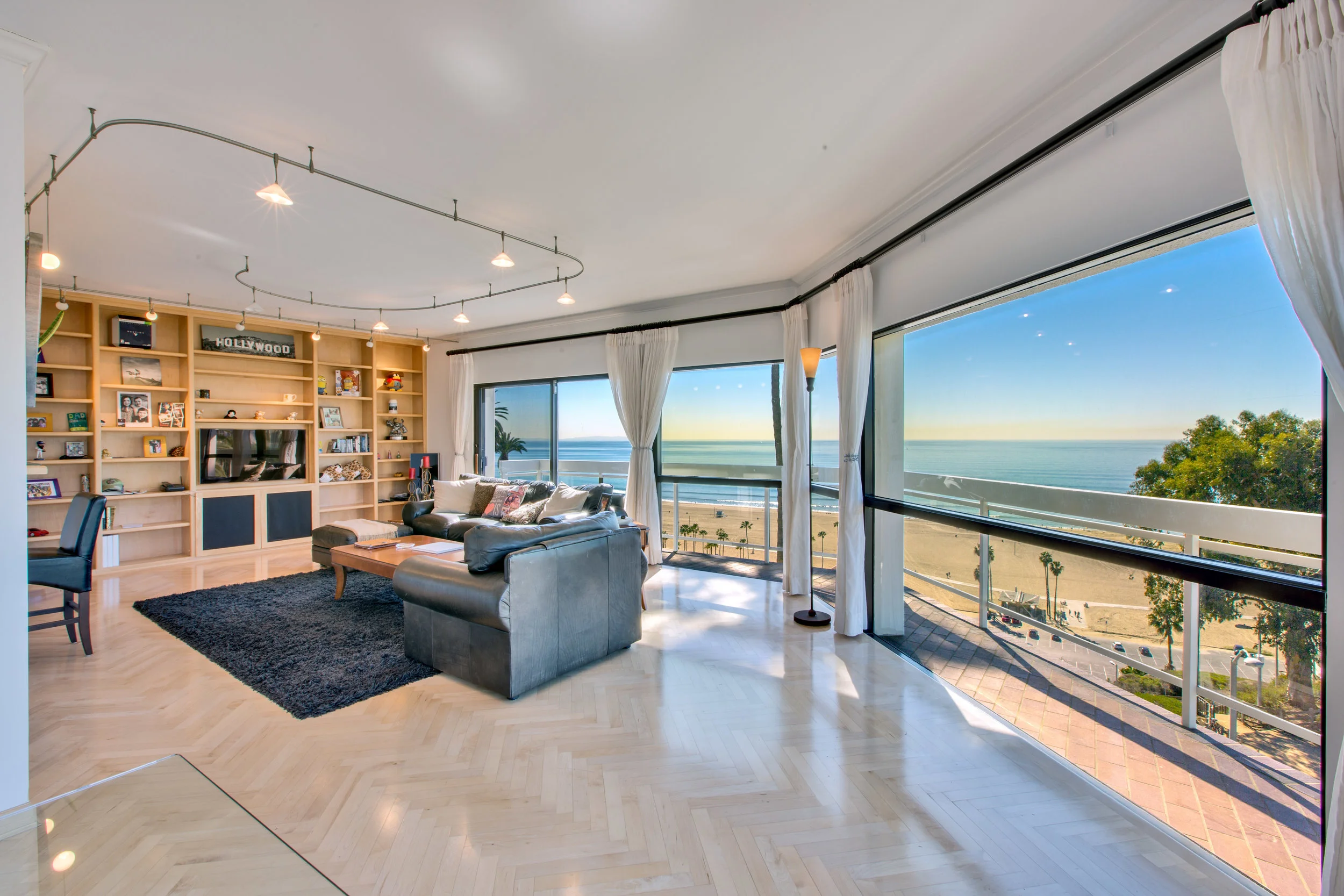 Living Room View 2.JPG