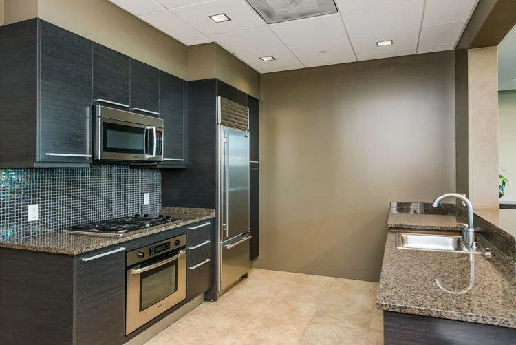 common-kitchen-1.jpg