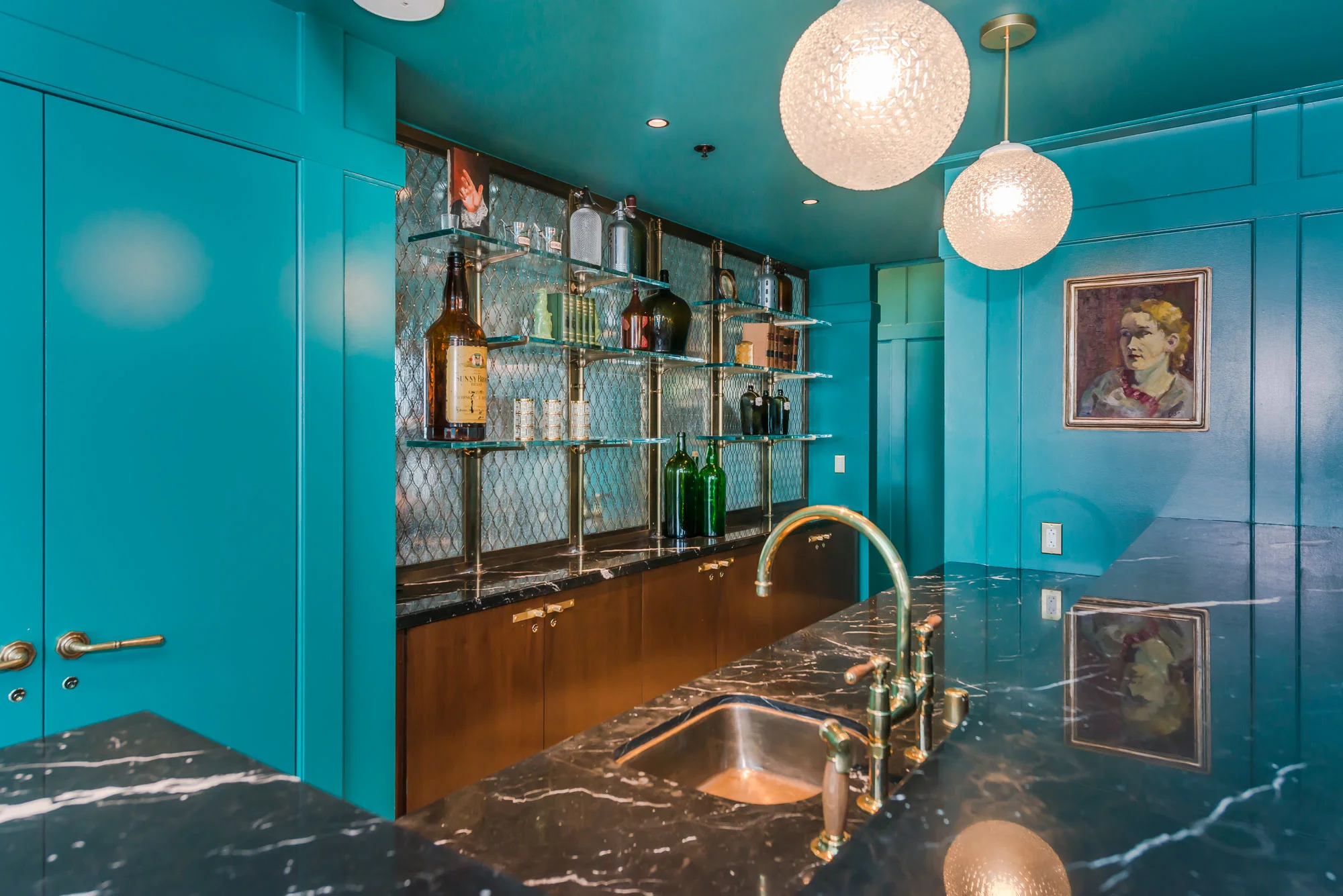 bar-1.jpg