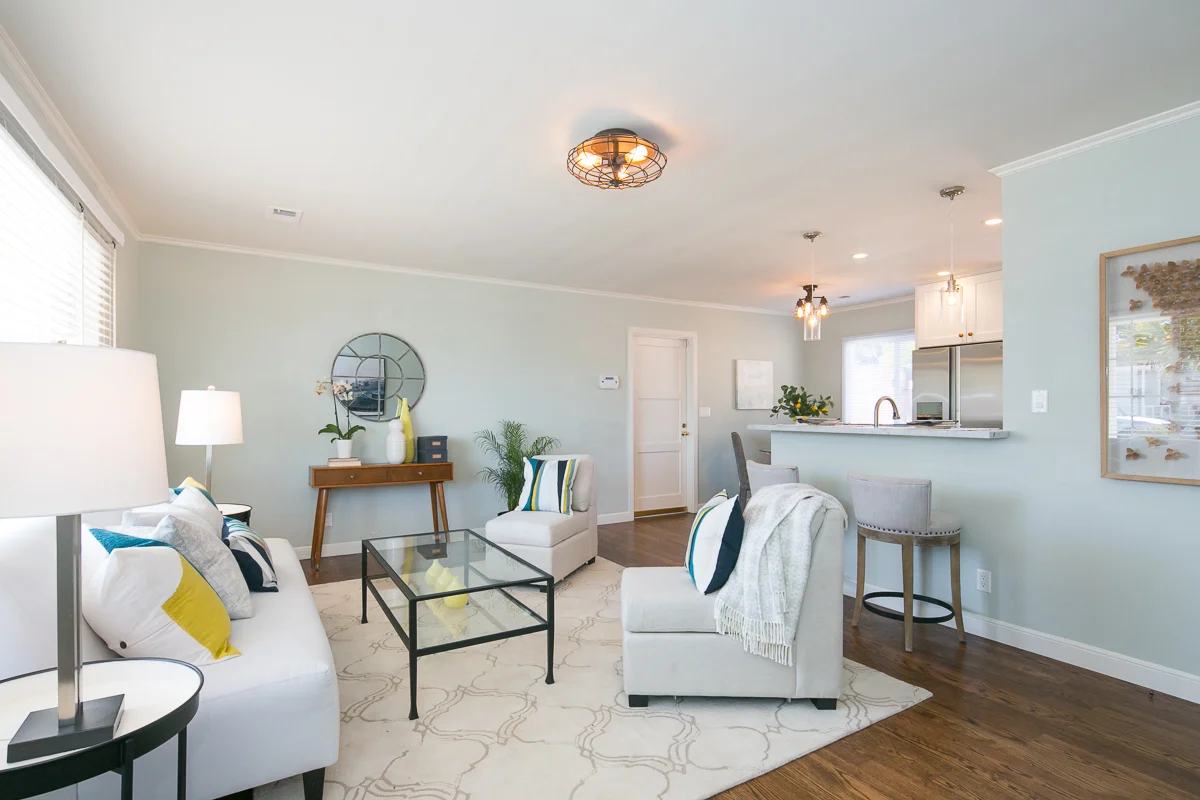 20180920 328 Rockwood Dr South SF_MLS-006.jpg