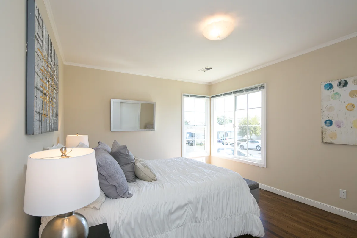 20180920 328 Rockwood Dr South SF_MLS-022.jpg