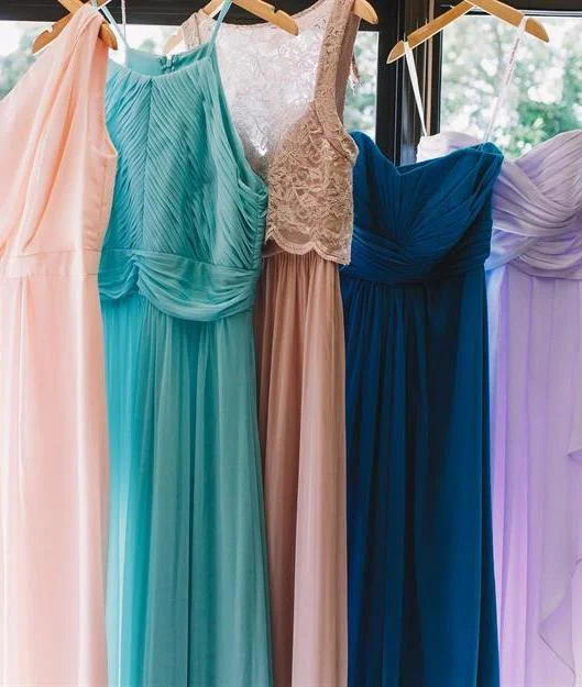 1b2391d3-d2db-4833-8f14-6638f74bf5d6-200bridesmaiddresses.jpg
