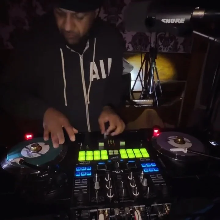 @djace1200 @drinklounge This Saturday 9pm - Late🍸
Cocktails &bull; Community &bull; Culture.
Good vibes, great beats, and unforgettable memories await at Brooklyn&rsquo;s favorite drink lounge.

No entry fee | early arrival encouraged 
Kitchen close