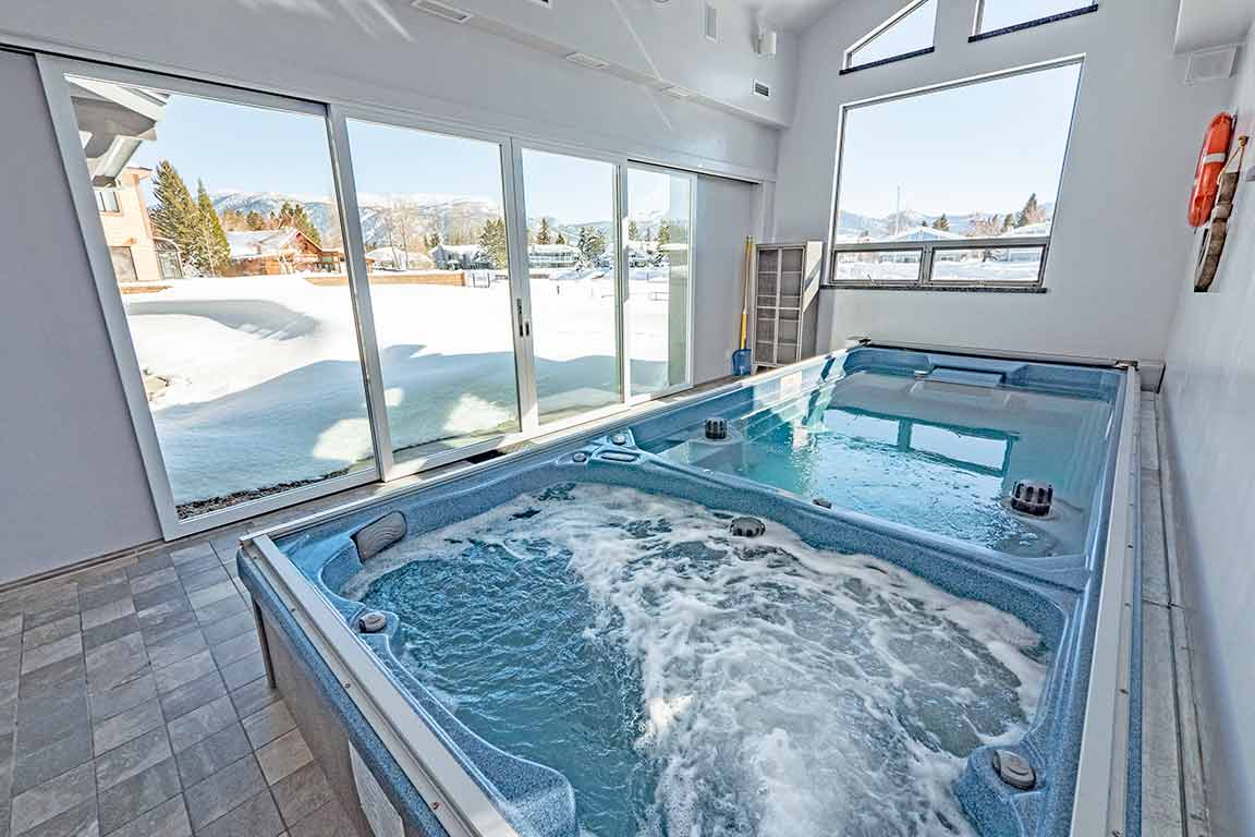 296B-hottub-2.jpg