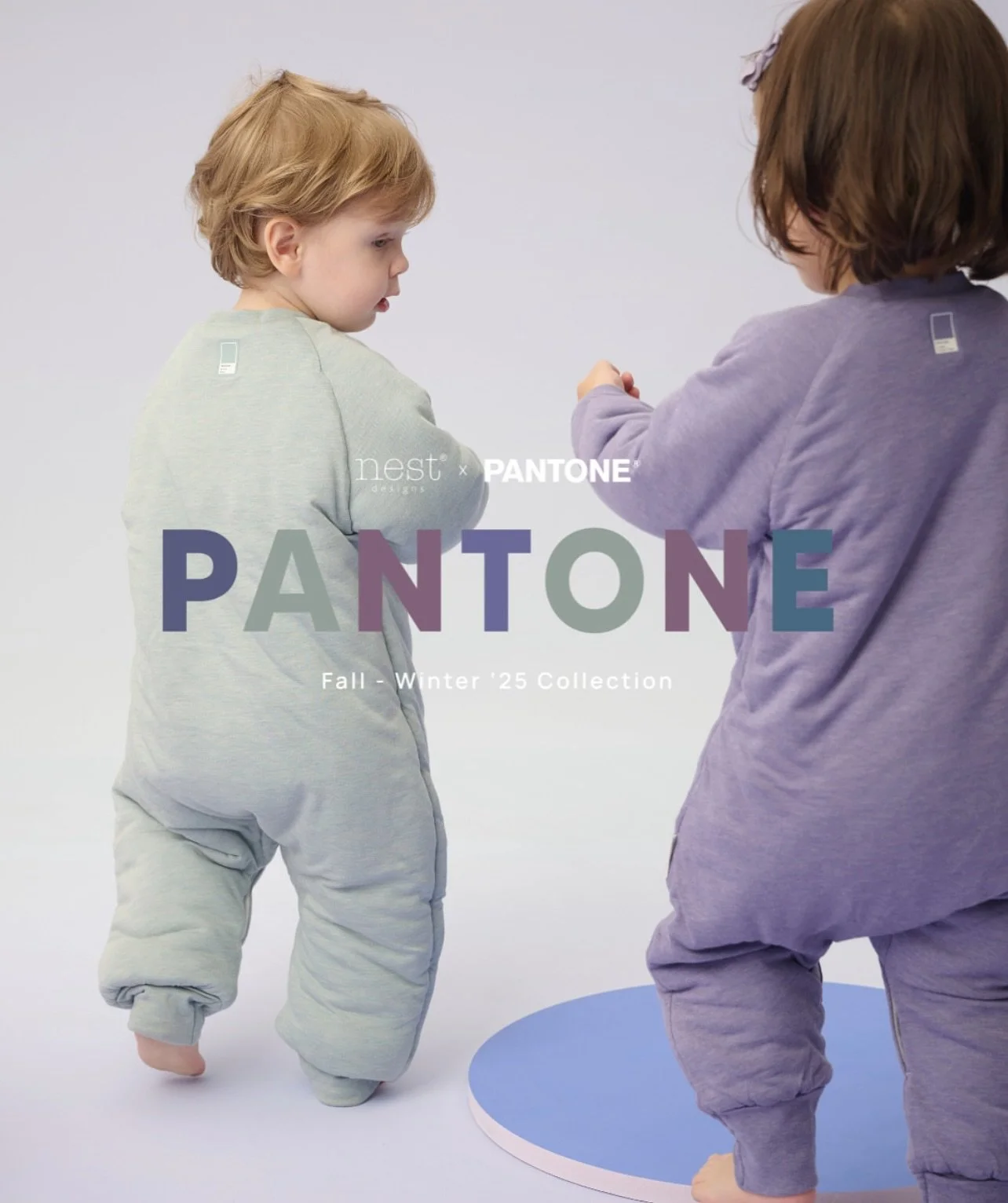 The perfect collaboration. Nest Designs + Pantone. Shipping now and we have stock if you are in need of super cozy baby products in gorgeous colors. 
DM for deets or email our reps to order if you haven’t already! 🎨 
#nestdesigns #nestdesign