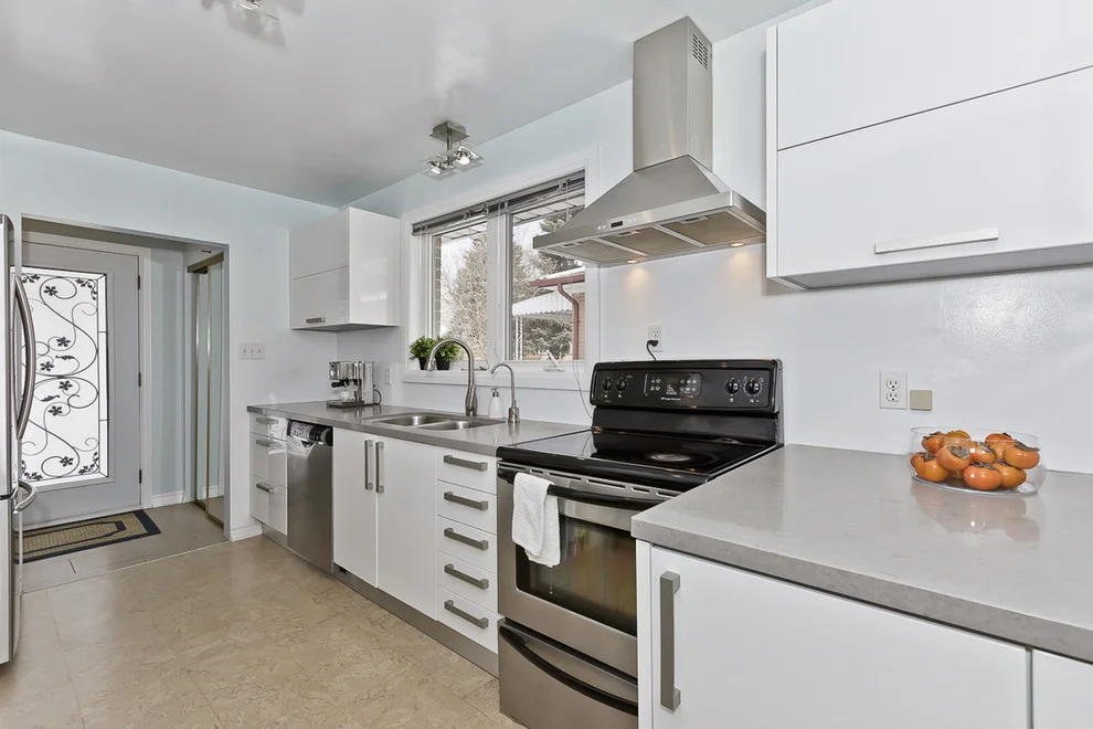 Kitchen 8 Pic 1.jpg