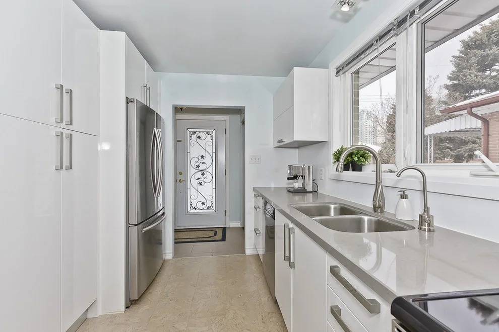 Kitchen 8 Pic 3.jpg