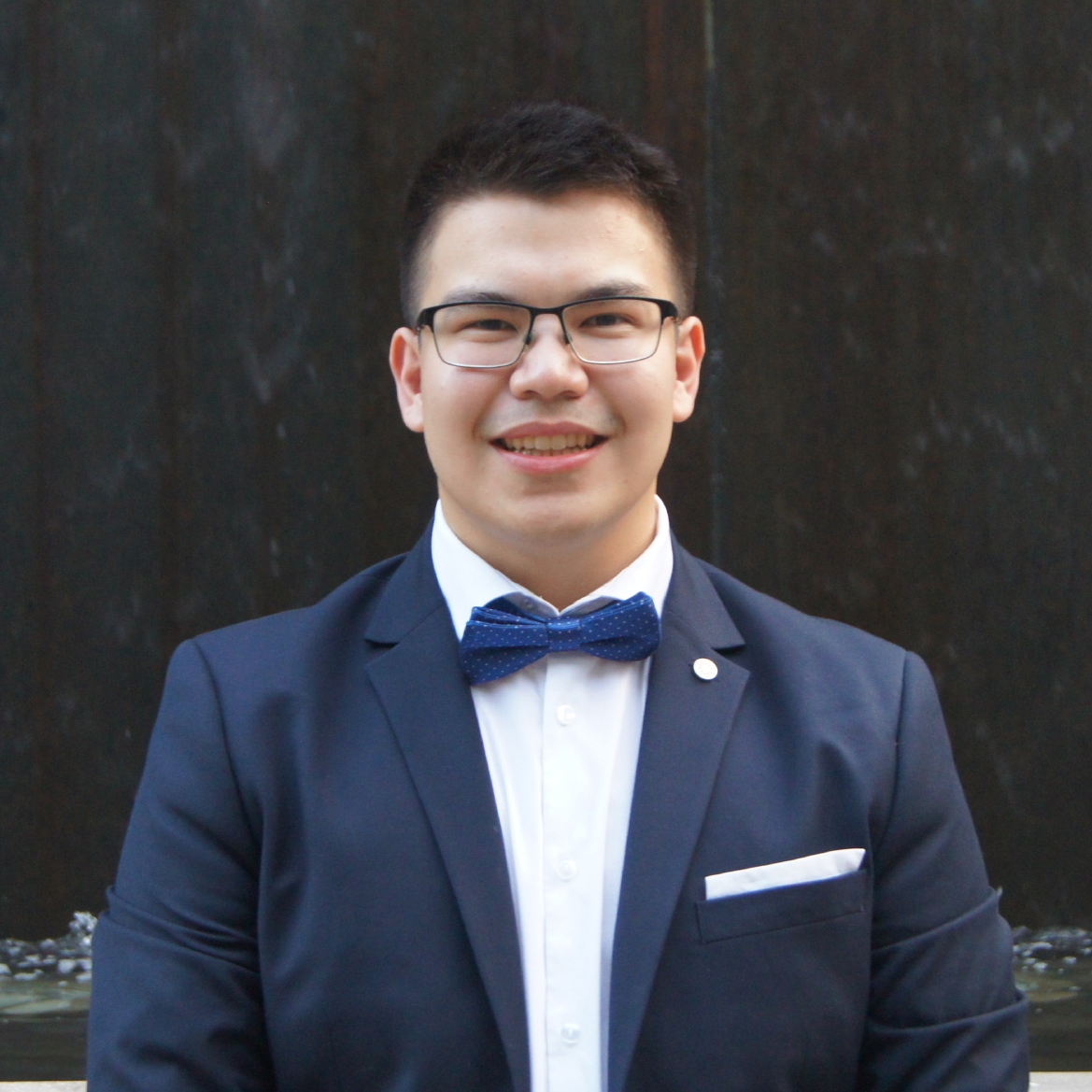 Sean MacRae - VP Finance Contact Sean Sean MacRae is a U2 student in Computer Science with a minor in Life Sciences. Born and raised in Montreal, he enjoys reading up on new things, talking about audio quality, and sharing (actually) interesting facts. As VP Finance for this year, Sean ensures that the society’s budget is nicely balanced and that approved funding requests are well founded. He is always open to pitches from students about how better to use the society’s funds to serve the CS community. Please send your excellent ideas to csus-vpfinance@cs.mcgill.ca