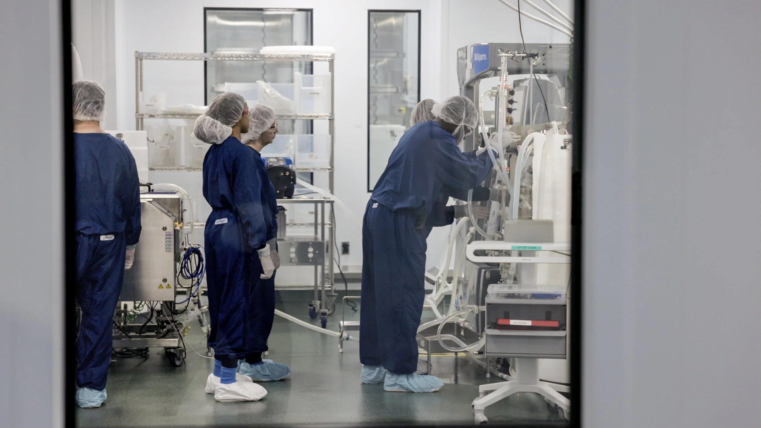 Pfizer Rod in the Lab .jpg