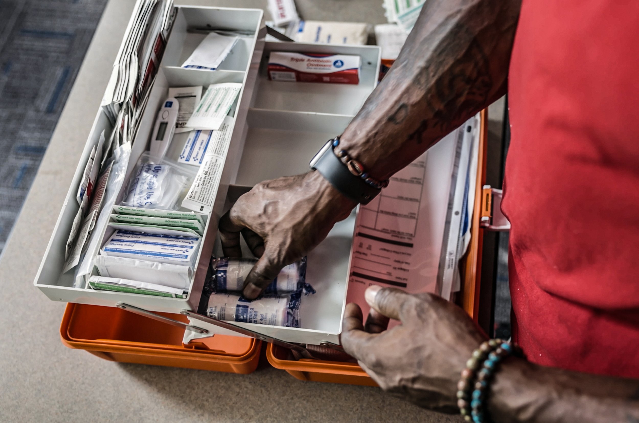 Pfizer Rod with the emergency kit.jpg