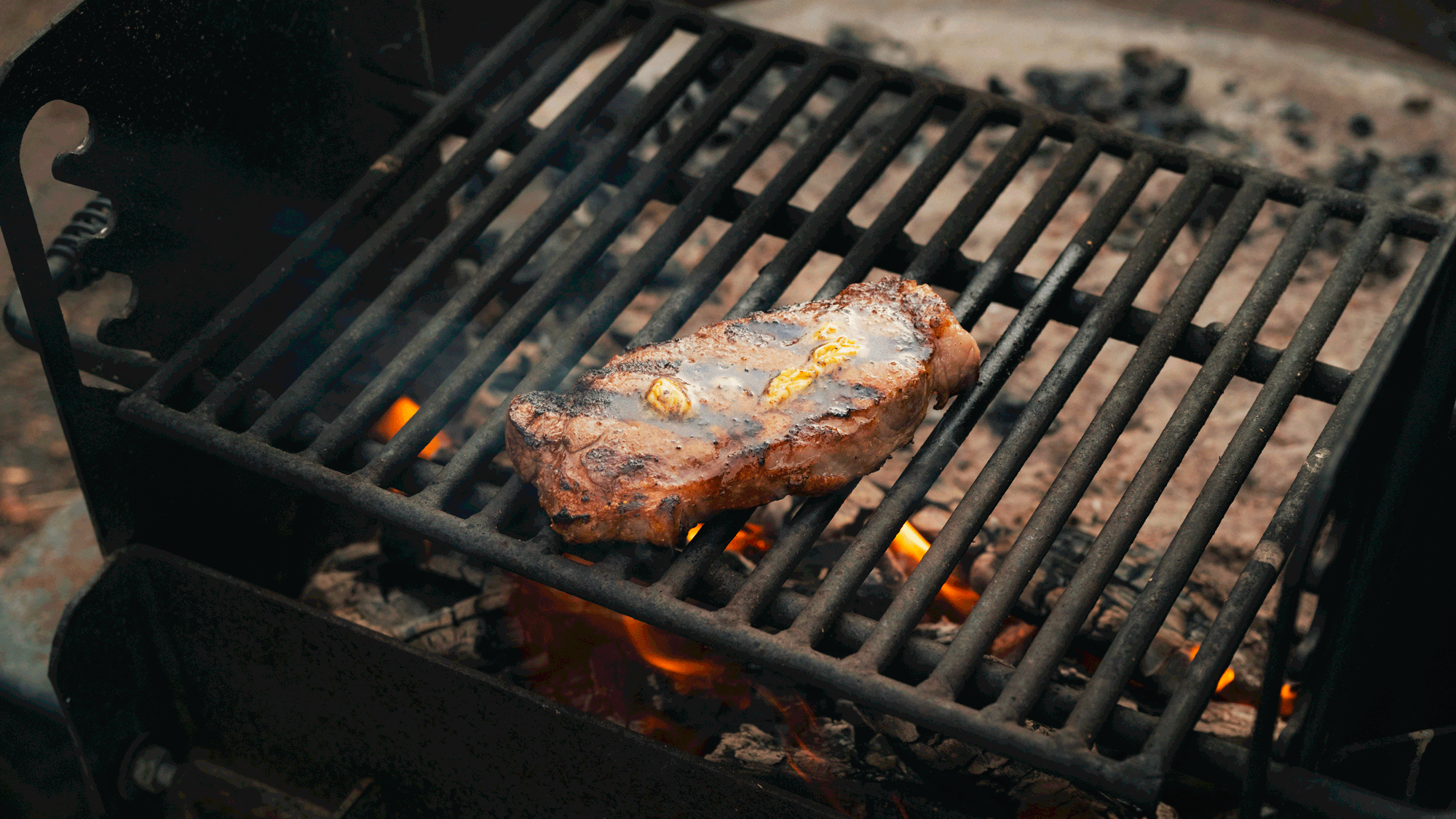 WoodfireSteak.gif