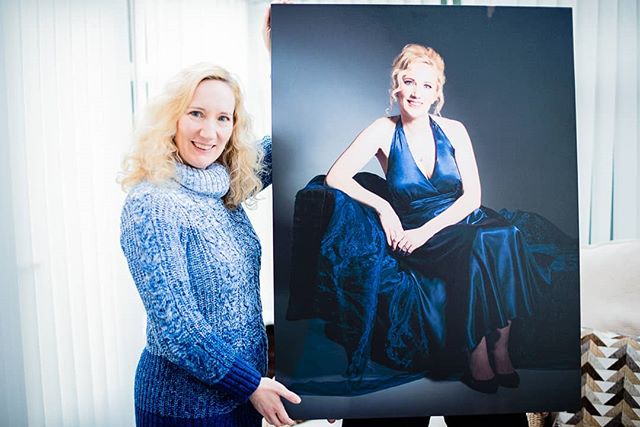Sundays are a day for reflection here so I have been thinking about what it is I do, and what is my why? I love changing peoples perspective for the better, helping and being a blessing.
After opting for a large canvas (& then saying wow it's bigger than I expected and like having a lifesize me) Bethany is the proud owner of a new portrait from her makeover photoshoot! I was so happy when she informed me that she loves her new photograph which is not only hung where she can see it every time she gets ready to leave the house, but it is doing wonders for her confidence and self-esteem!
As a wonderful counseller Bethany really understands how important a good view of self is, but like I'm sure all of us do (well certainly I do), still struggles with the odd tough or down day. It's great knowing that through my photography I've made a difference. It's even better when you get a message saying: Thank you for the wall art, I really love it and it helps my self-confidence.
Have you got any photos that make you feel happy or remind you of good days? Comment now below as I'd love to hear about them and I'll share about mine.
#photographymakesmehappy #northwestphotography #largewallart #selfesteembuilding #positivementalhealth #canvasportrait #lifesizeme #lizzybiggsphotography