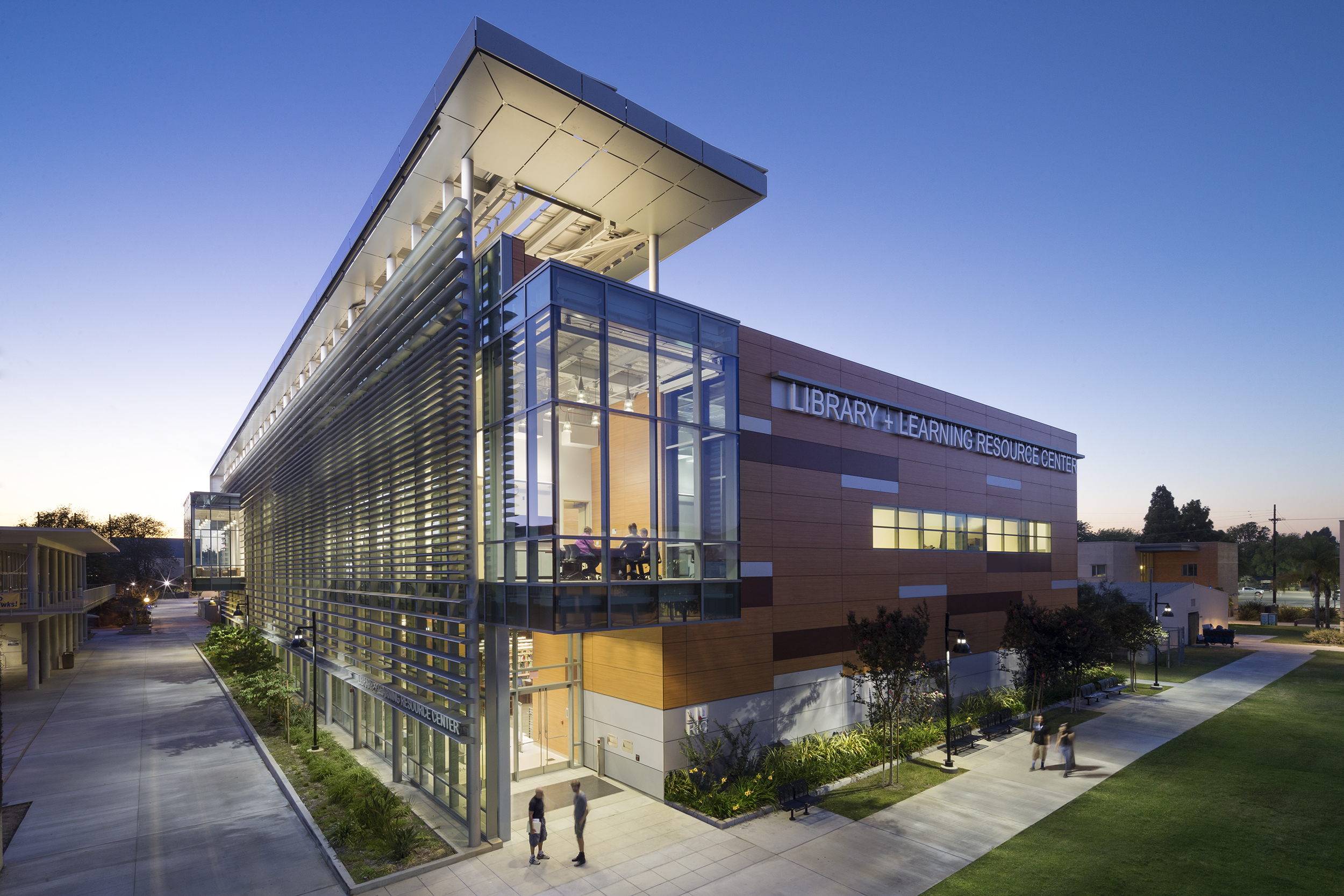 HARBOR COLLEGE LIBRARY AND LEARNING RESOURCE CENTER | Wilmington, California