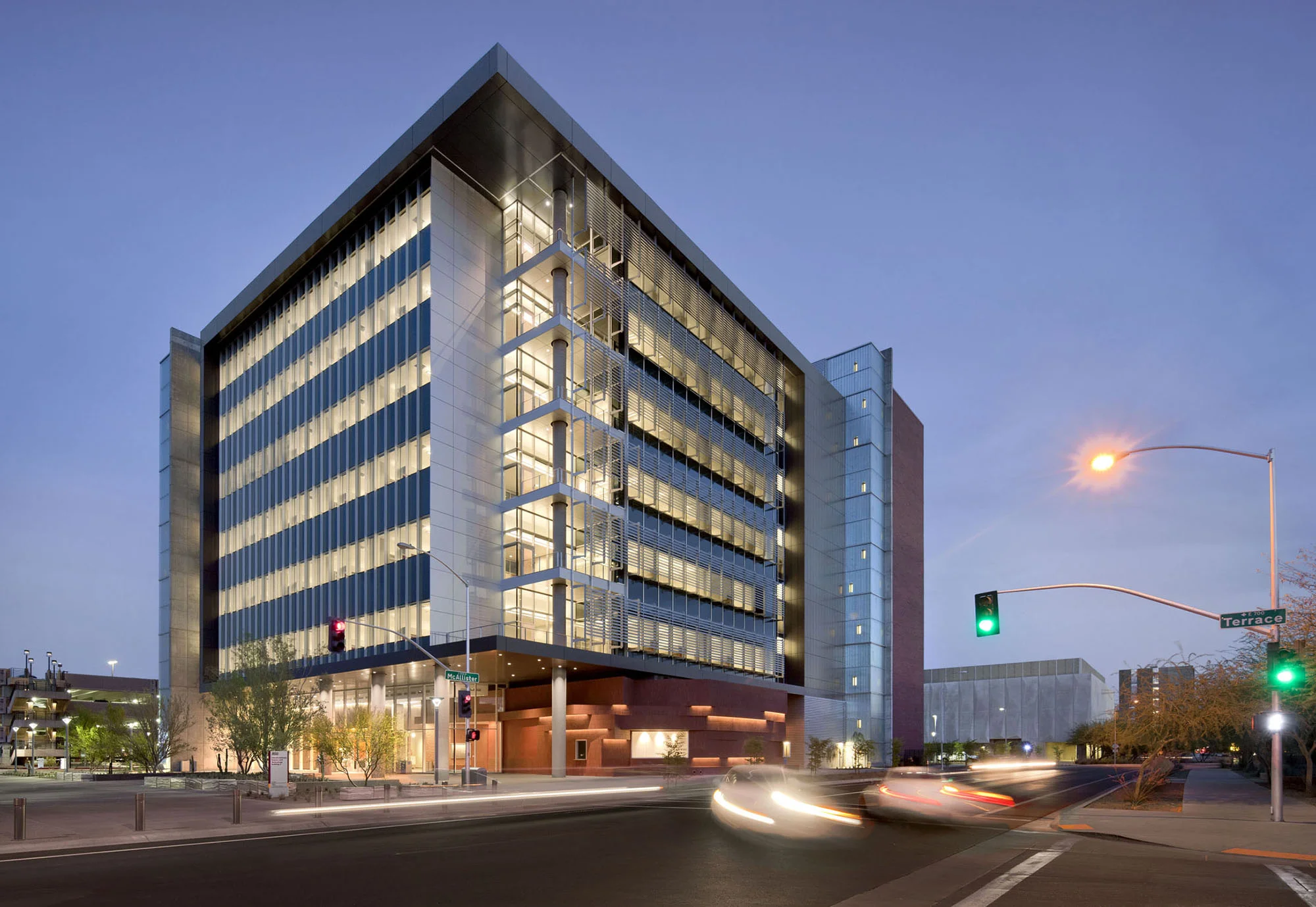 KGM-Lighting-Designer-Arizona-State-University-School-of-Earth-and-Science-Exploration-Exterior-Facade.jpg