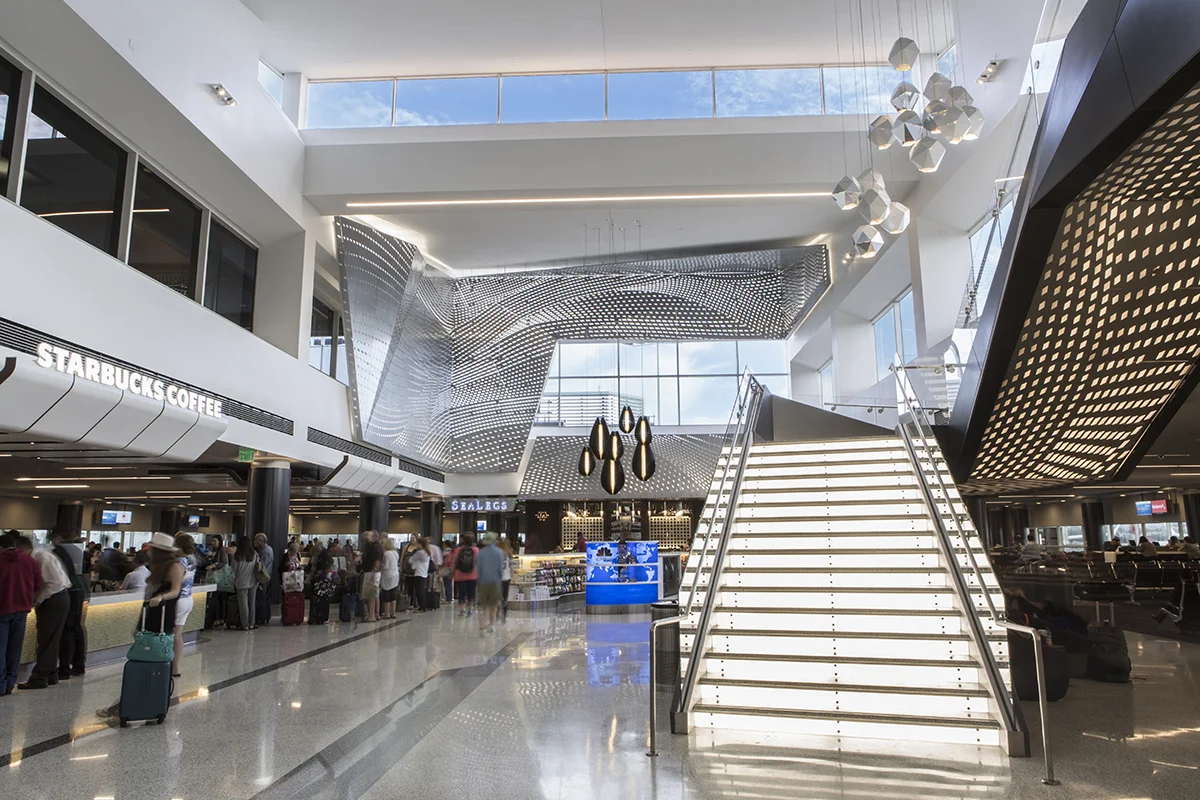 WESTFIELD TERMINAL 2 @ LAX | Los Angeles, California