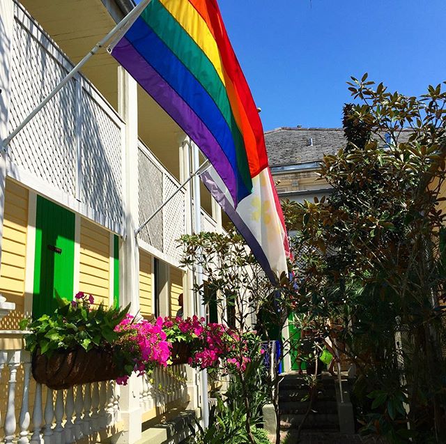 The Country Club was our favorite spot in New Orleans. A converted colonial mansion, this party pad is anything but your parent's country club ❤️💛💚💙💜