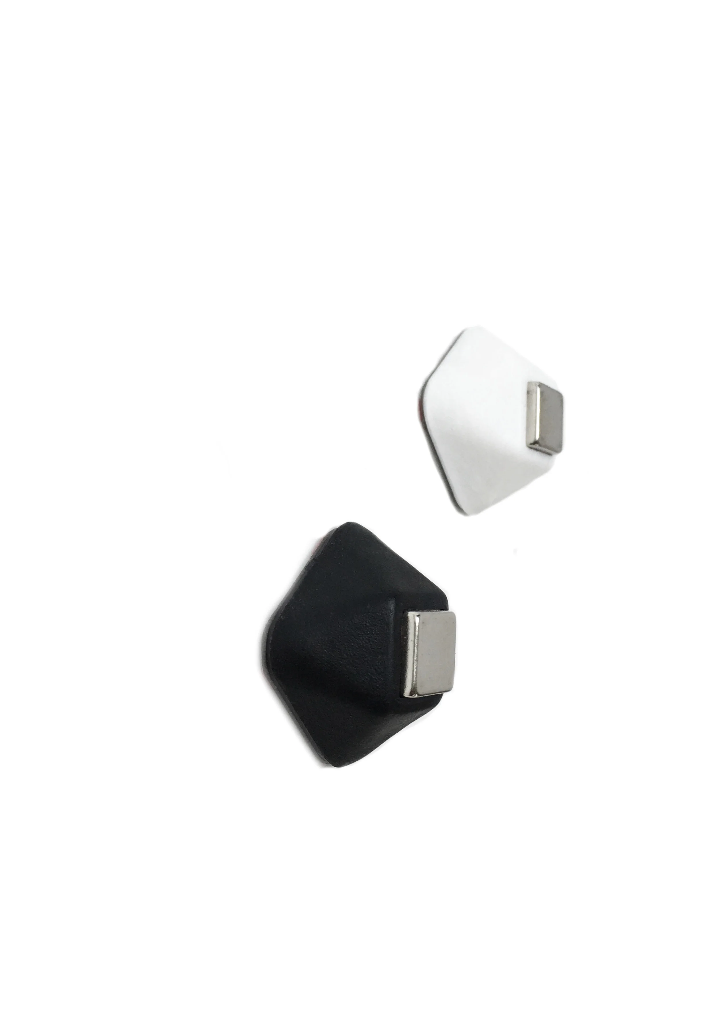 BLACK AND WHITE SIMPLEMOUNTS.jpg